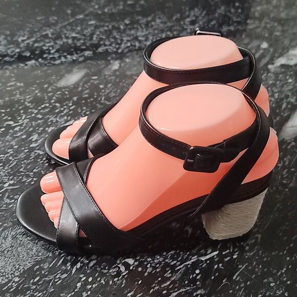 BRAND NEW BERNESS EBBA CRISS-CROSS  BLOCK HEEL OPEN TOE  SANDAL G1 - Picture 7 of 16